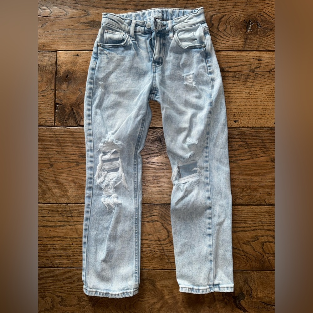 Target Art Class girls jeans. Blue, distressed, good condition, size 7